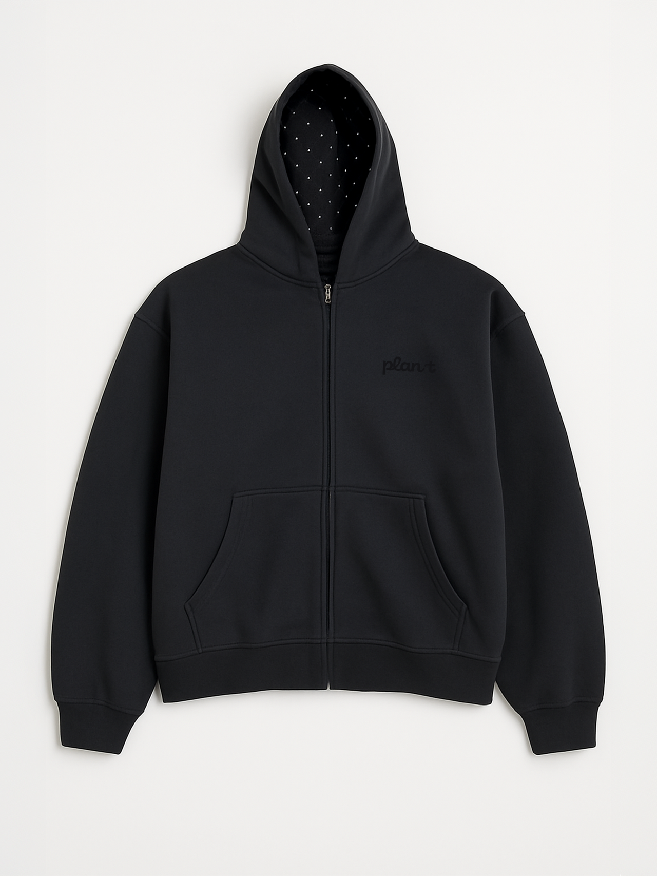 קפוצ׳ון שחור בוקסי עם רוכסן ורקמת Plan T שחורה על שחורה